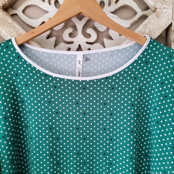 NY Collection Women's Plus Ruffle Elbow Sleeve ITY Dot Blouse - Picture 4 of 8